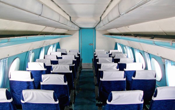 1374658778_an24-salon1