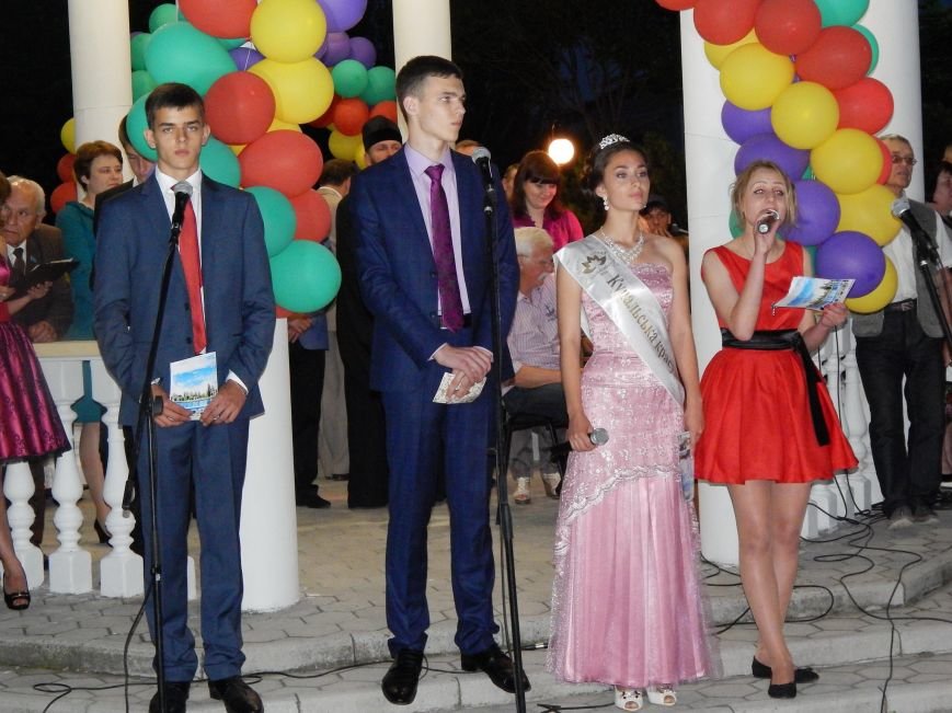 Загальноміське свято випускників 2015 у Голій Пристані (фото) - фото 11