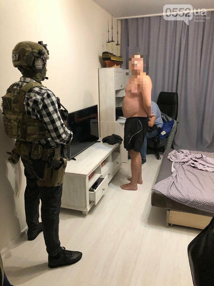 На Херсонщине поймали банду «черных регистраторов» причаст..., фото-1 На Херсонщине поймали банду «черных регистраторов» причастных к хищениям на 1,5 миллиарда гривен, фото-1