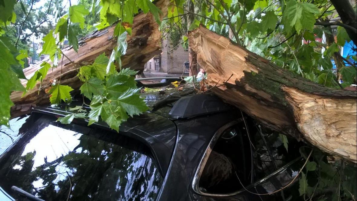 Херсонські рятувальники ліквідовували наслідки нагоди, фото-2 Херсонські рятувальники ліквідовували наслідки нагоди, фото-2
