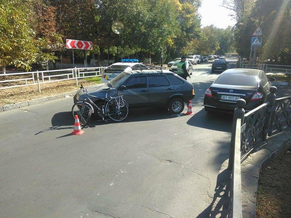 Очередное ДТП в Херсоне, фото-2 Очередное ДТП в Херсоне, фото-2