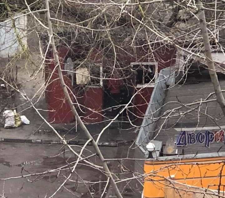 Очевидец рассказал подробности ночного пожара в Херсона , фото-3 Очевидец рассказал подробности ночного пожара в Херсона , фото-3