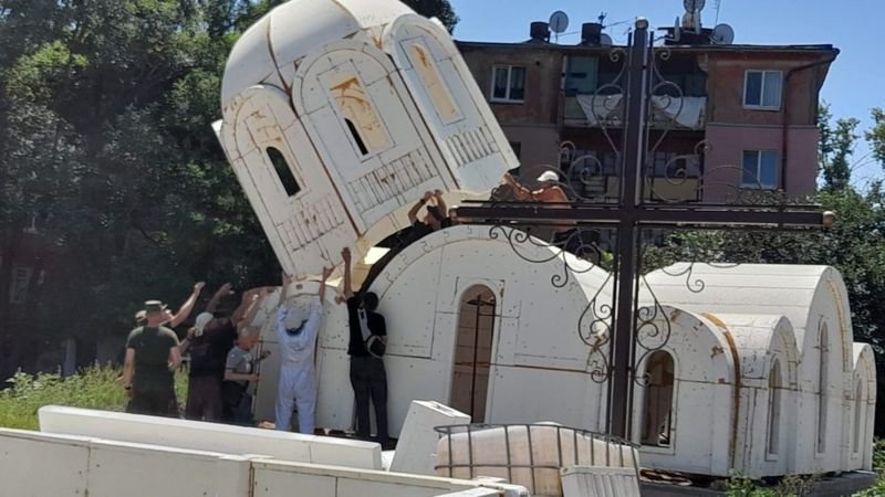 В Херсоне построили церковь из пенопласта, фото-1