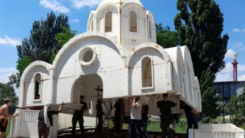 В Херсоне построили церковь из пенопласта, фото-2