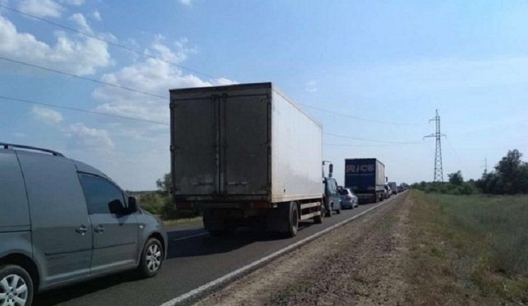 В праздничные дни черноморские курорты Херсонщины принимают туристо... В праздничные дни черноморские курорты Херсонщины принимают туристов со всей Украины: аварийная ситуация на дорогах ухудшилась, Дмитрий Коренков
