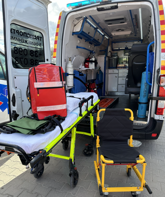 Перевезення лежачих хворих по Україні / Medical Car 