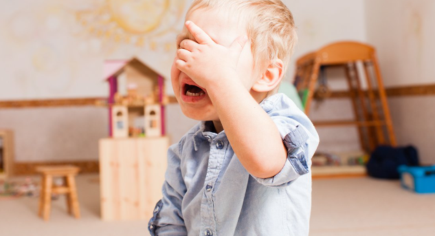 дитина в яслах