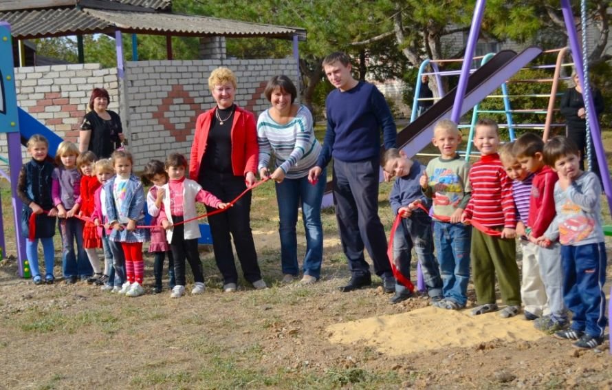 76237_445106858873865_1921321646_n