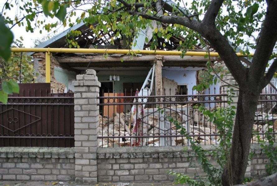 281486_257860384336029_359249857_n