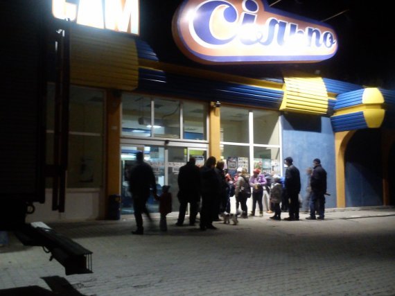 1381091380_scmkdtngiga