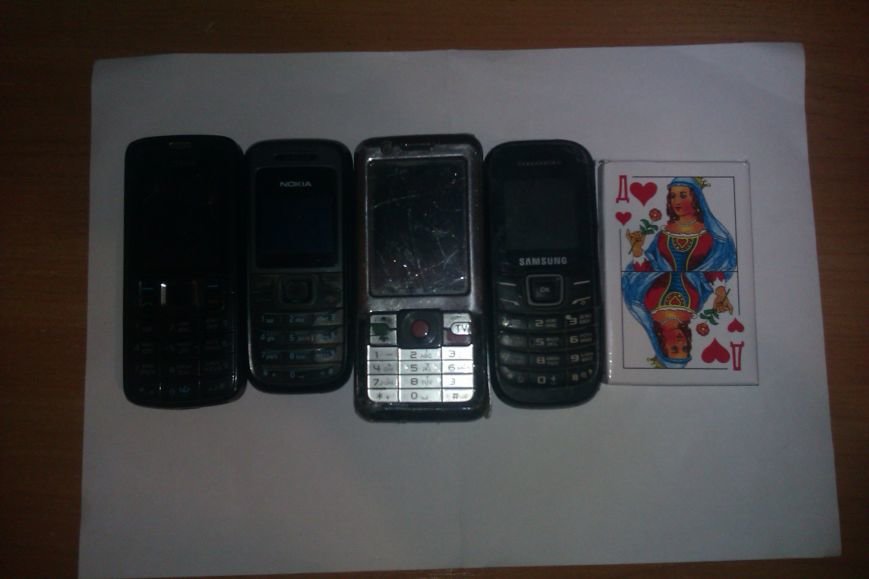 На территории Северной исправительной колонии (№90) Херсонской области выявлено «валентинки» для осужденных (фото) - фото 1