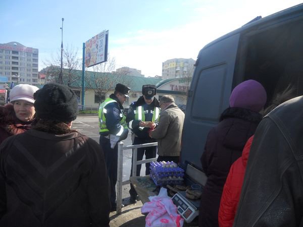 Борьба со стихийной торговлей в Херсоне (фото) - фото 2