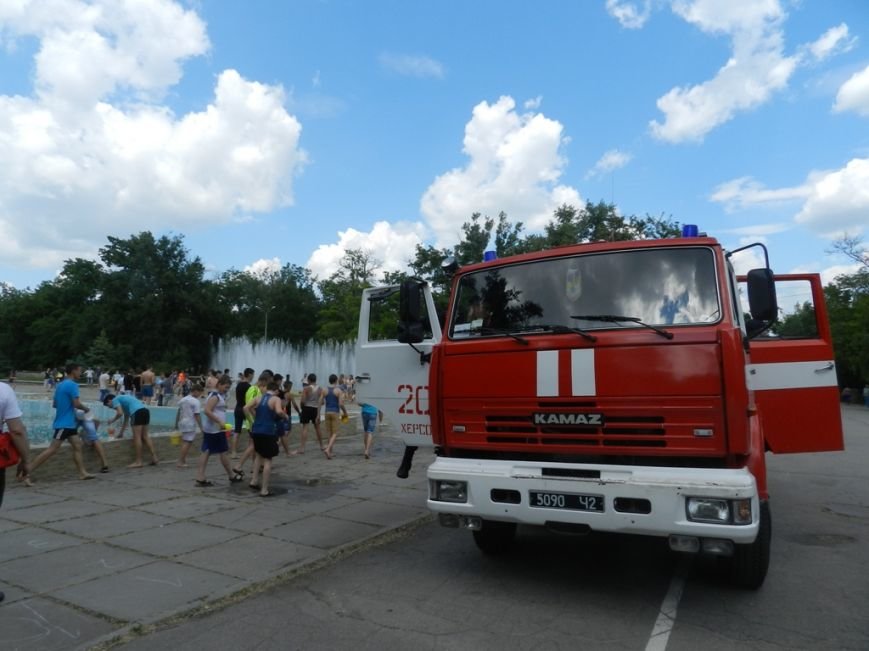 В Херсоне состоялась водная битва. (фото) - фото 1