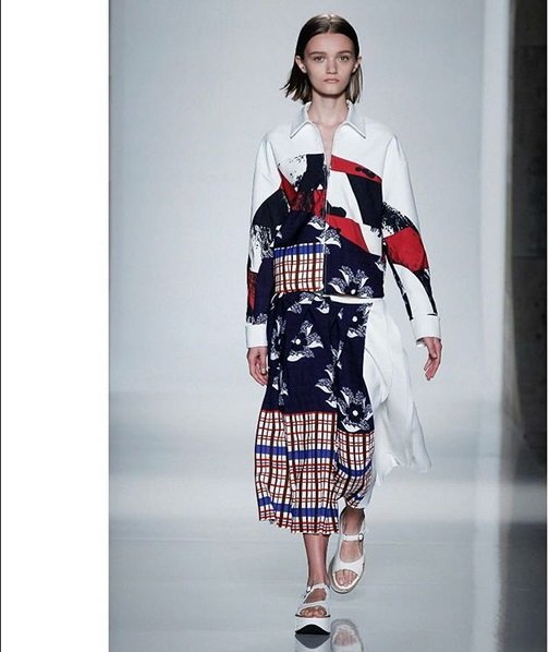 0552 шоу скелетов виктории бекхем1